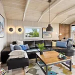 Hjalmsvider - 300m From The Sea By Interhome